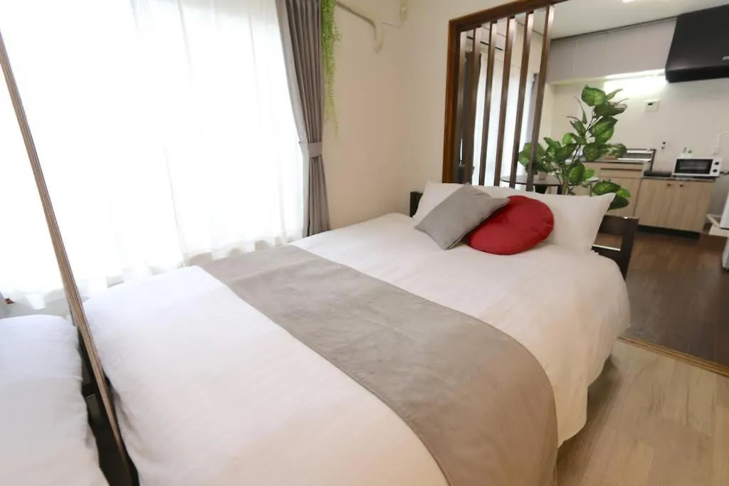 Guest House Kuromon403,徒歩すぐ黒門市場,難波,道頓堀近く Осака Апартаменты