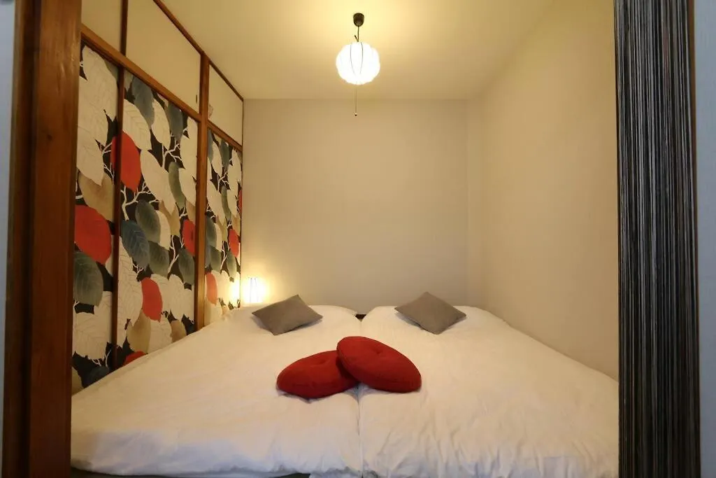 Guest House Kuromon403,徒歩すぐ黒門市場,難波,道頓堀近く Осака 0*,