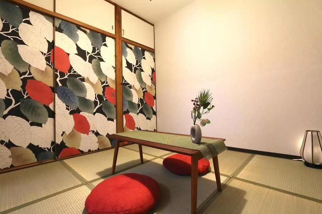 Guest House Kuromon403,徒歩すぐ黒門市場,難波,道頓堀近く Осака Япония